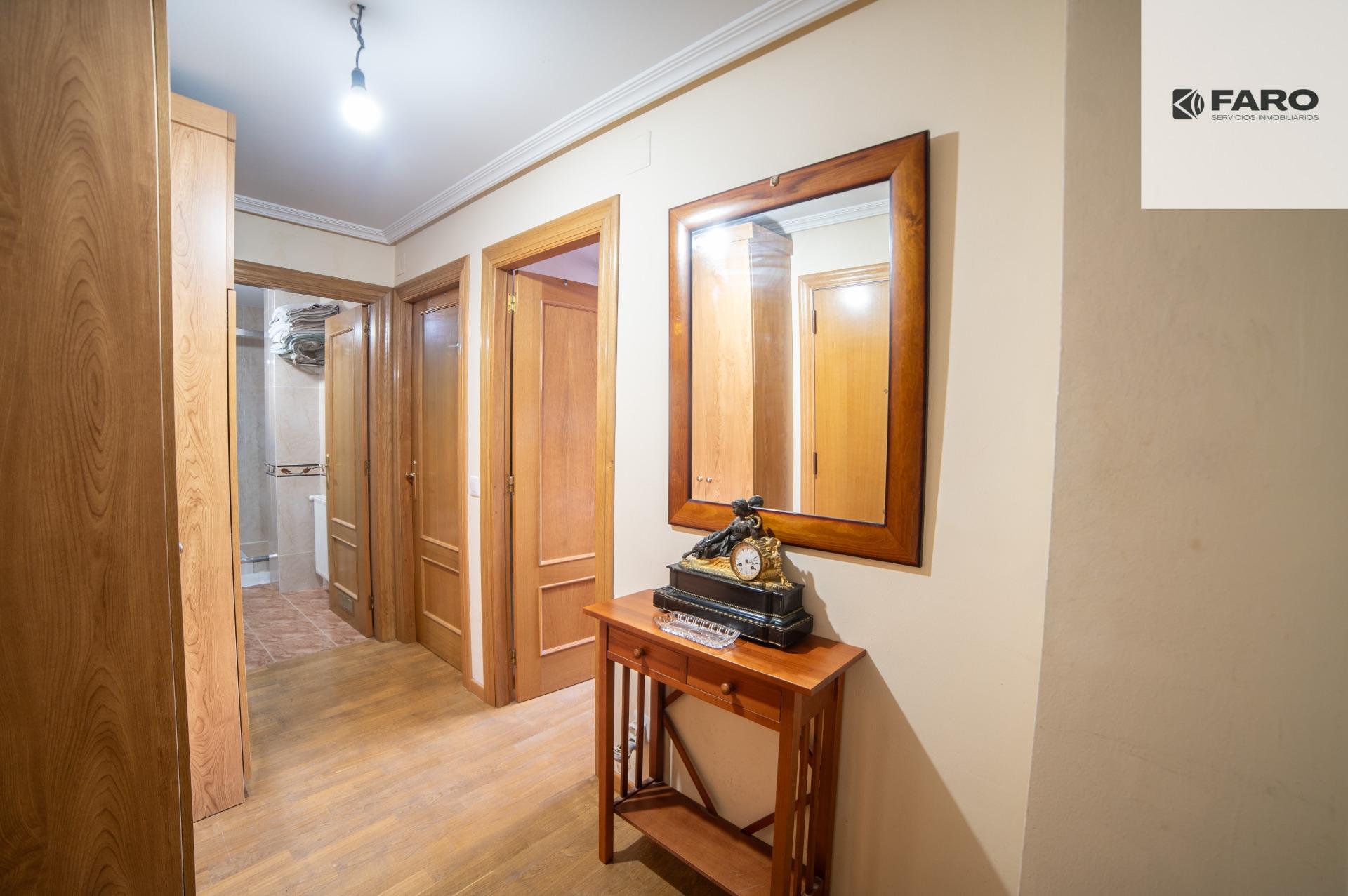 Ático de 2 habitaciones con garaje y trastero en el centro de Villaviciosa (Ref 00128) - Imagen 13