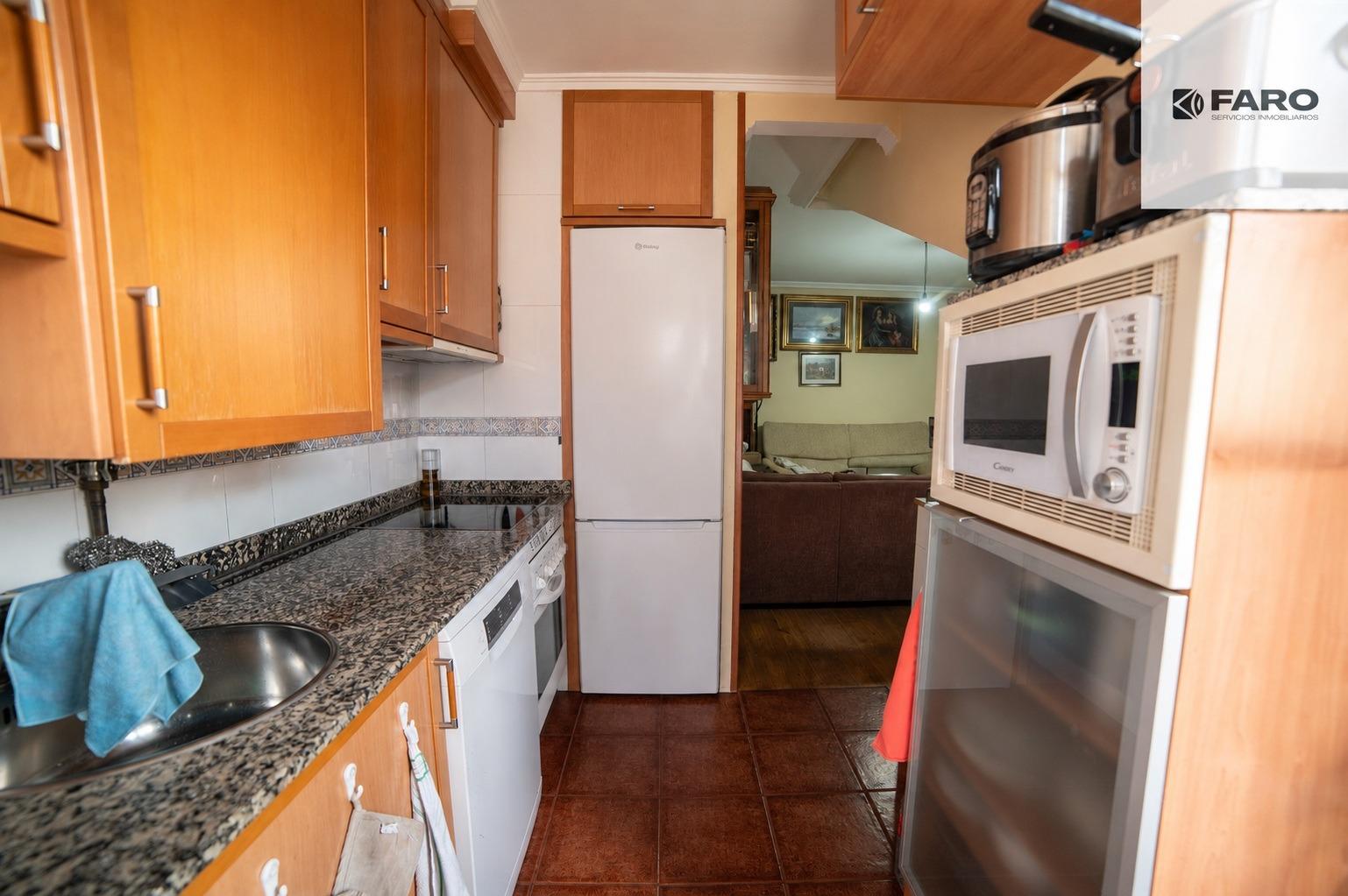 Ático de 2 habitaciones con garaje y trastero en el centro de Villaviciosa (Ref 00128) - Imagen 4