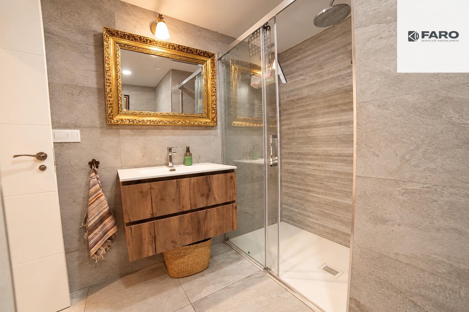 PISO REFORMADO EN AVENIDA DE LA COSTA – GIJÓN | 3 HABITACIONES Y 2 BAÑOS (Ref 00131) - Imagen 23